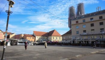 Zagreb: Zbog Najavljene Renovacije Uklonjeni Su štandovi S Platoa Tržnice Dolac