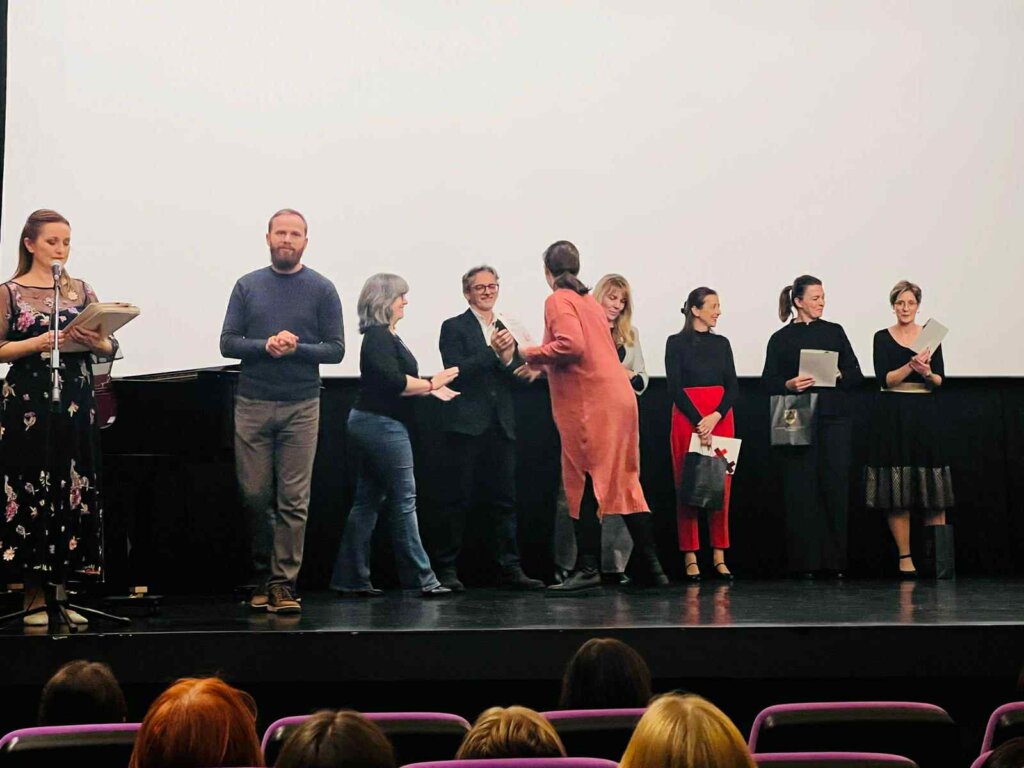 E5d62a05 3bef 4d7b B271 3b0eab1490ea