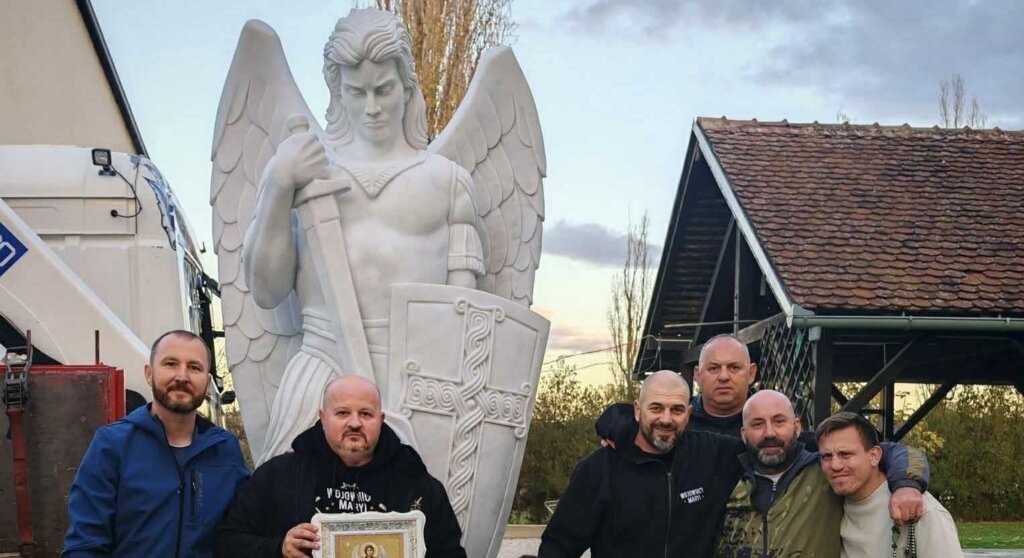 U Križevce je stigao kip sv. Mihaela