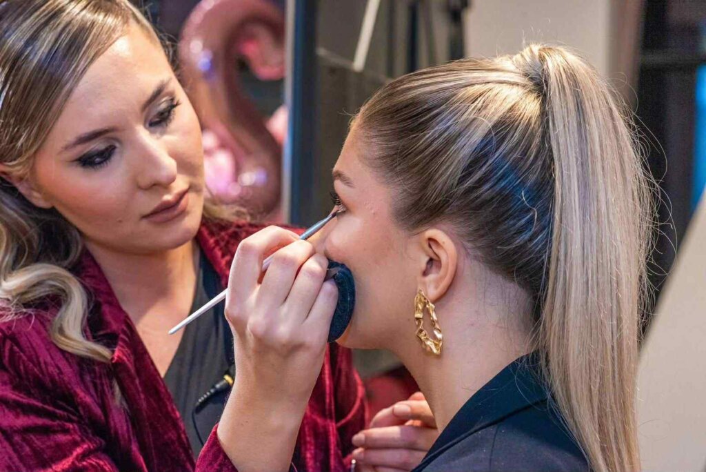 [FOTO/VIDEO] Wine & Makeup radionica održana u Križevcima
