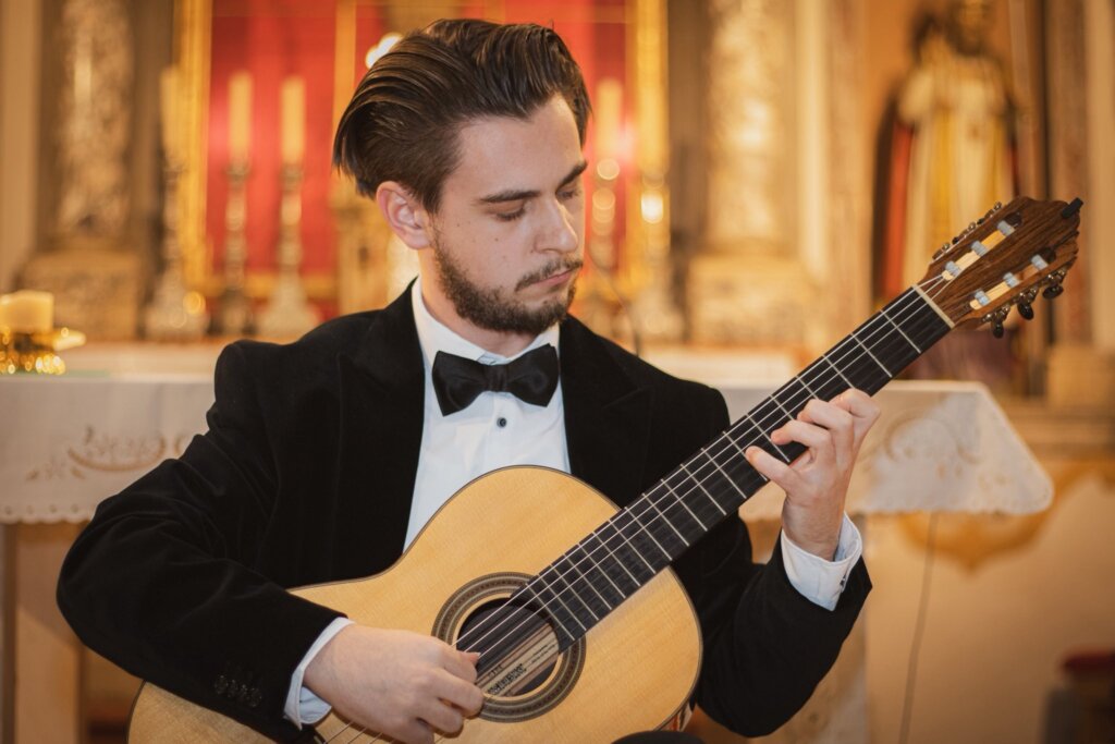 Hrvatski gitarist Filip Mišković pobijedio na natjecanju u Španjolskoj