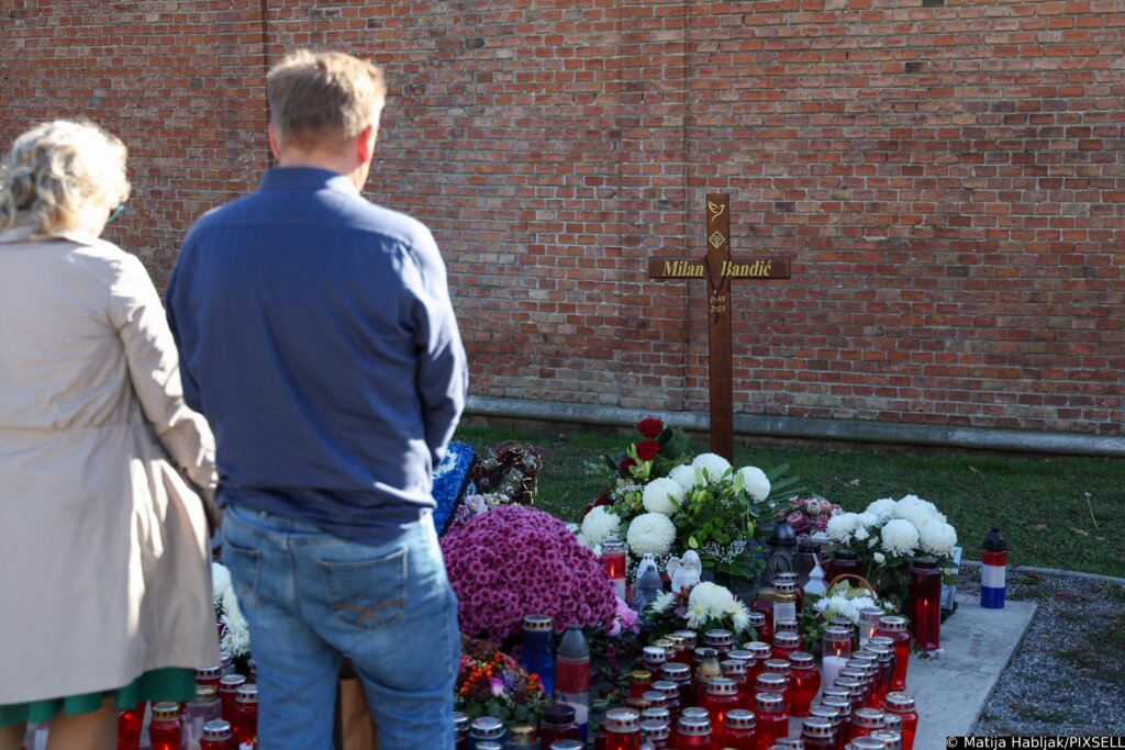 Zagreb: Grobovi Poznatih Osoba Na Mirogoju Na Blagdan Svih Svetih