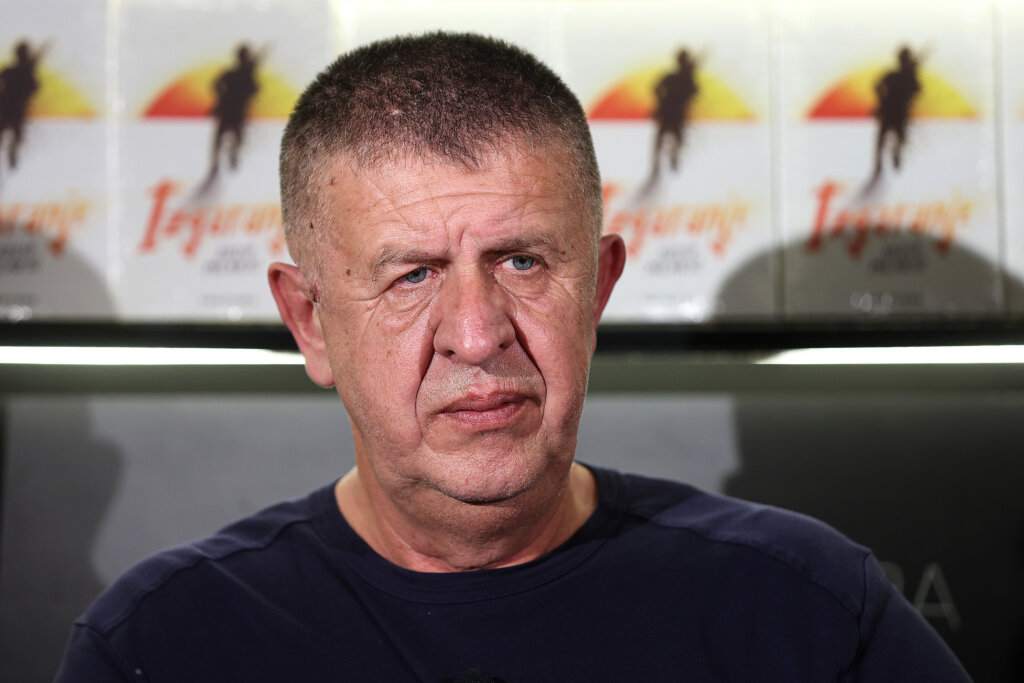 Koprivnica: Nagrada „Fran Galović“ uručena Josipu Mlakiću za roman „Rekvijem“  