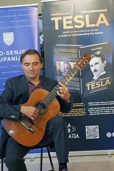 Maestro Viktor Vidović, Prof Gitare U Karlovačkoj Glazbenoj školi Foto Nikola Zoko