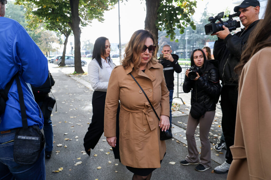 Srbija: Ukinute presude roditeljima dječaka koji je počinio masovno ubojstvo u školi