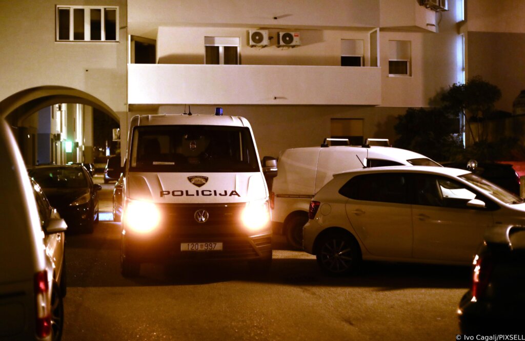 Split: Policija Ispred Prostora Kotara Blatine Gdje Se Trebao Održati Događaj Snv A