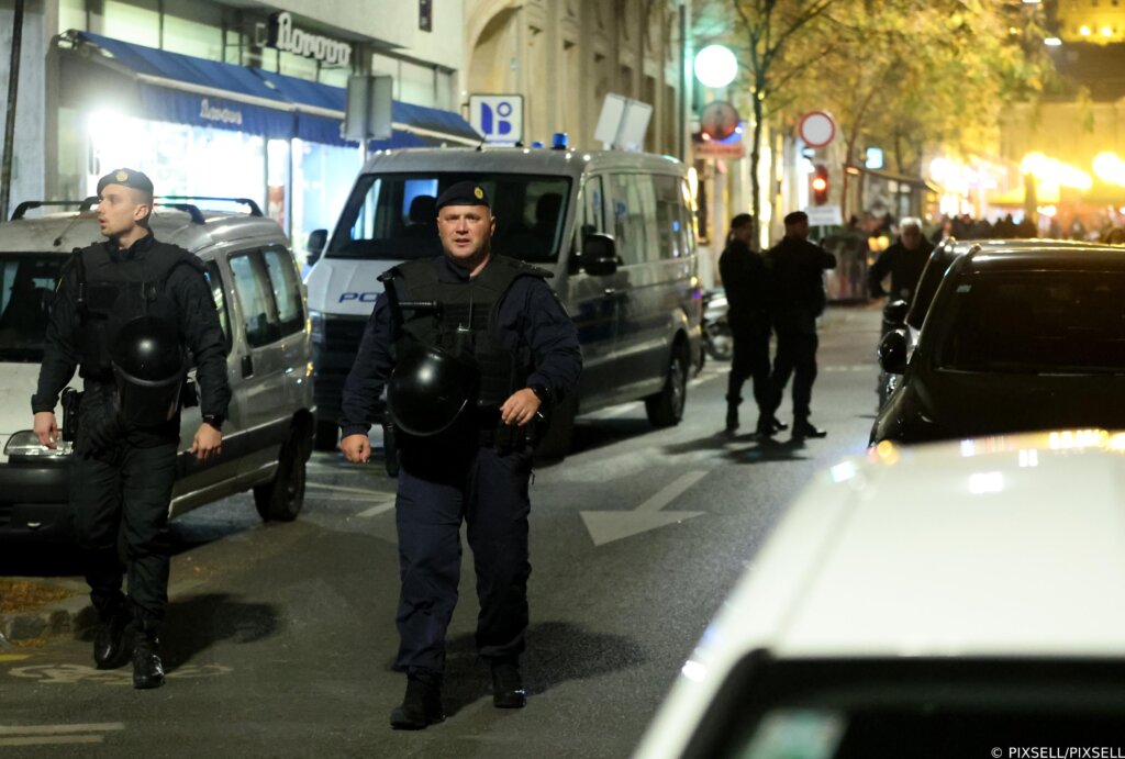 Policija spriječila mogući incident u centru Zagreba uoči otvaranja izložbe