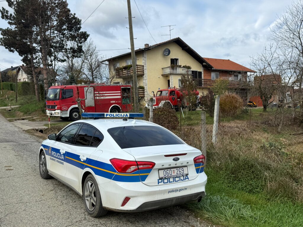 Kod Križevaca intervenirali profesionalni i dobrovoljni vatrogasci