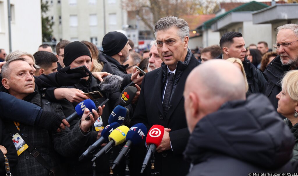Plenković o požaru Vjesnika: Bitno je da nema žrtva, država će poduzeti mjere
