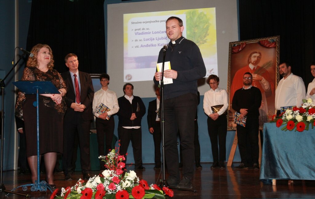 003 Stručni Ocjenjivački Sud