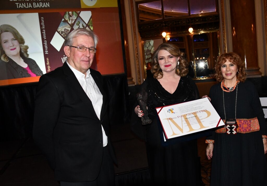 01 Dodjela, Željko Žutelija, Tanja Baran, Tina Eterović Čubrilo