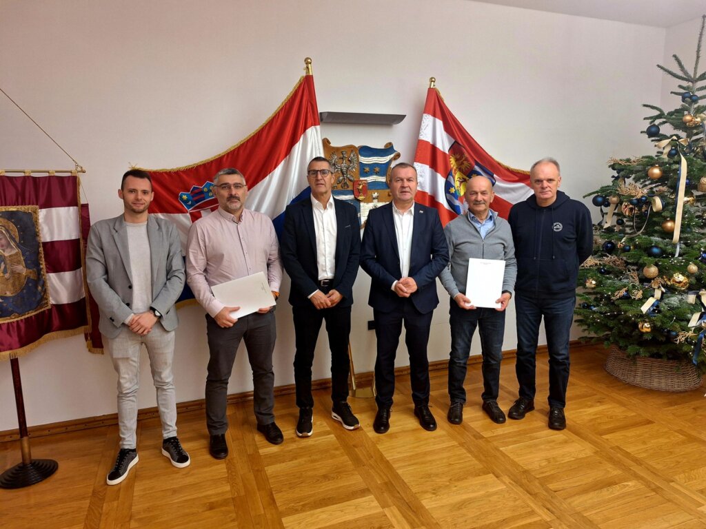 Centrima izvrsnosti iz odbojke i atletike nova financijska sredstva: Župan Stričak pohvalio sportaše i njihove rezultate