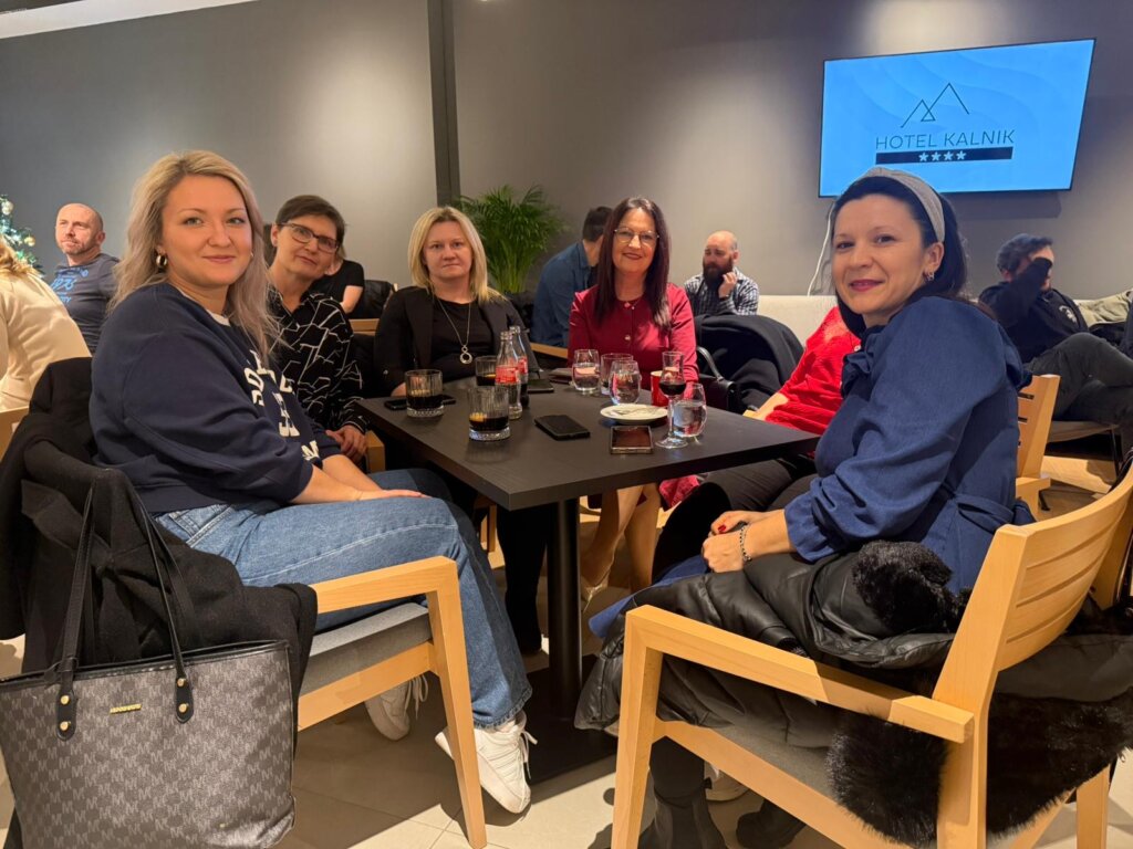 0f08ffac B6de 43f9 826c 8d55a25a4df3