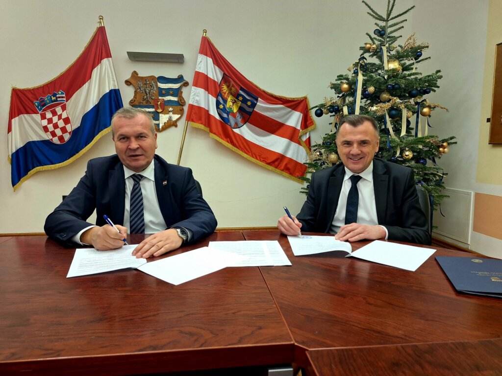 191225 Potpisivanje Trokut 3