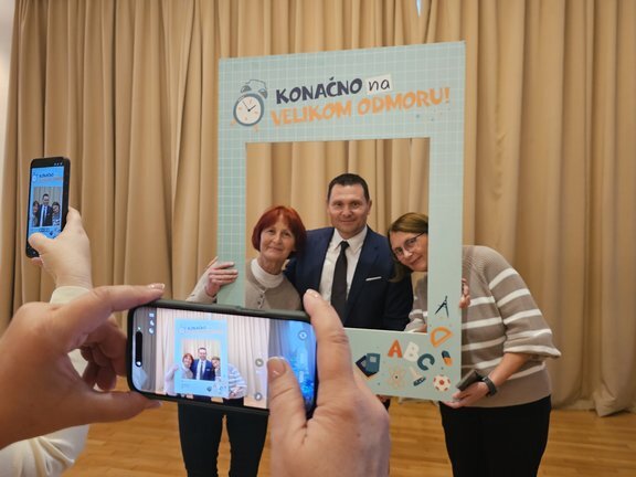 20251203 115638.jpg 648x432 Q85 Subsampling 2