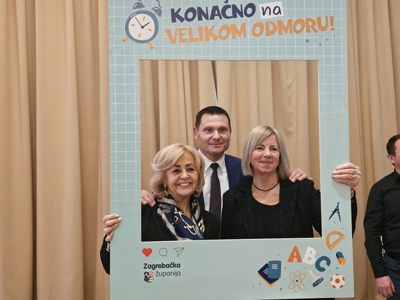 20251203 115857.jpg 648x432 Q85 Subsampling 2