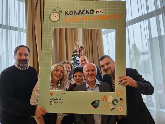 20251203 121432.jpg 648x432 Q85 Subsampling 2