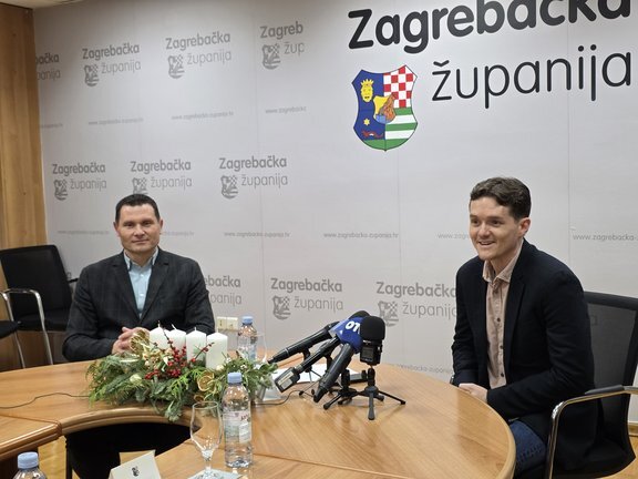 20251204 101737.jpg 648x432 Q85 Subsampling 2