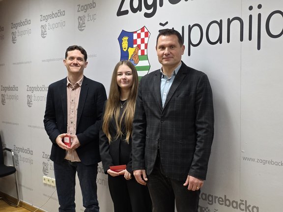 20251204 102016.jpg 648x432 Q85 Subsampling 2