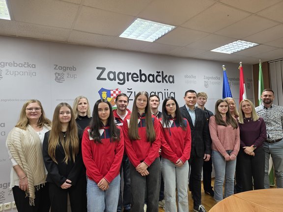 Najuspješnijim učenicima i mentorima u Zagrebačkoj županiji uručeni vrijedni poklon bonovi za uspjeh na državnim natjecanjima