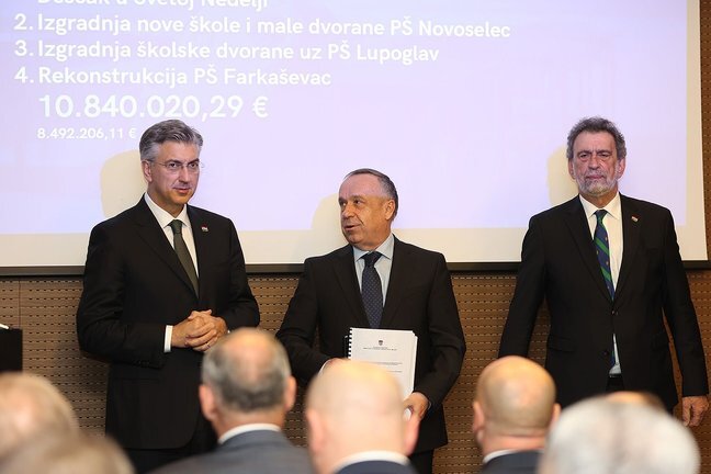 20251216 114500.jpg 648x432 Q85 Subsampling 2