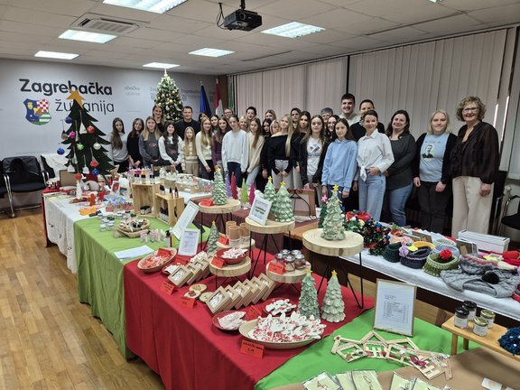 20251218 103645.jpg 648x432 Q85 Subsampling 2