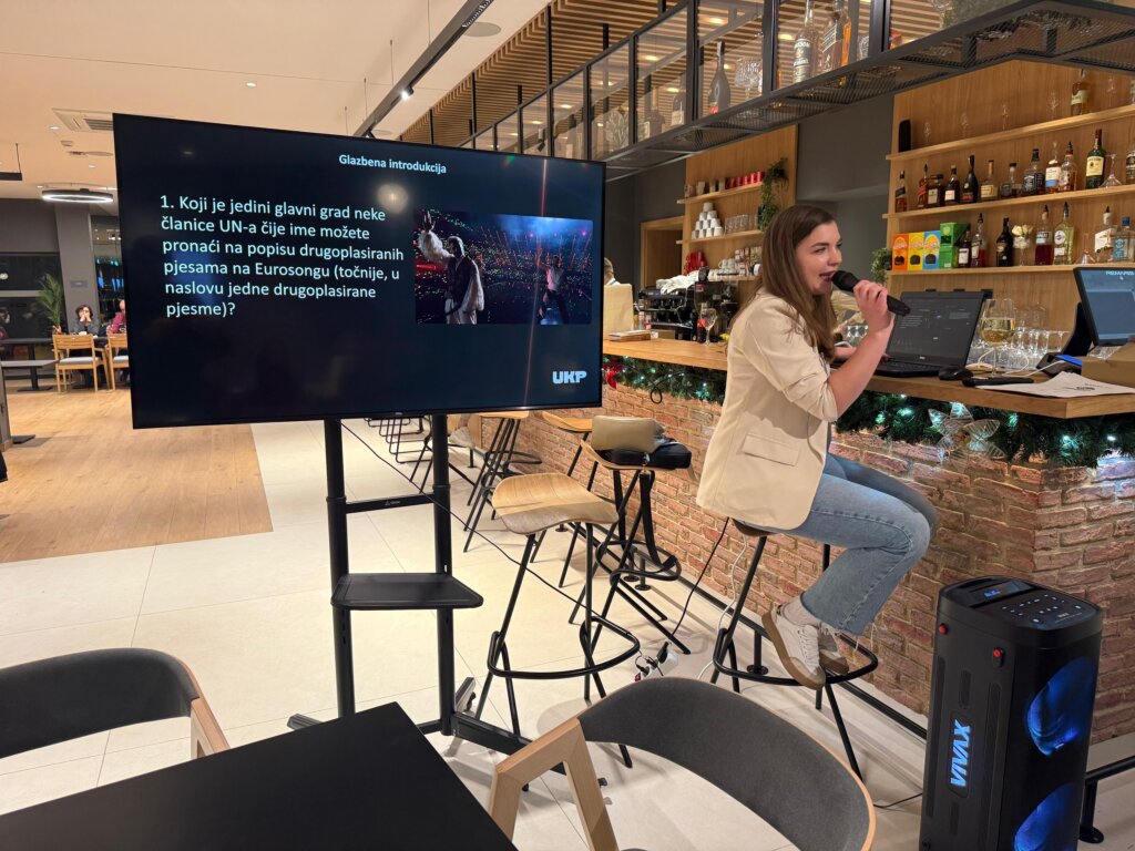 4fa06e9f 4746 4194 Abda Fe4b8fc6375d