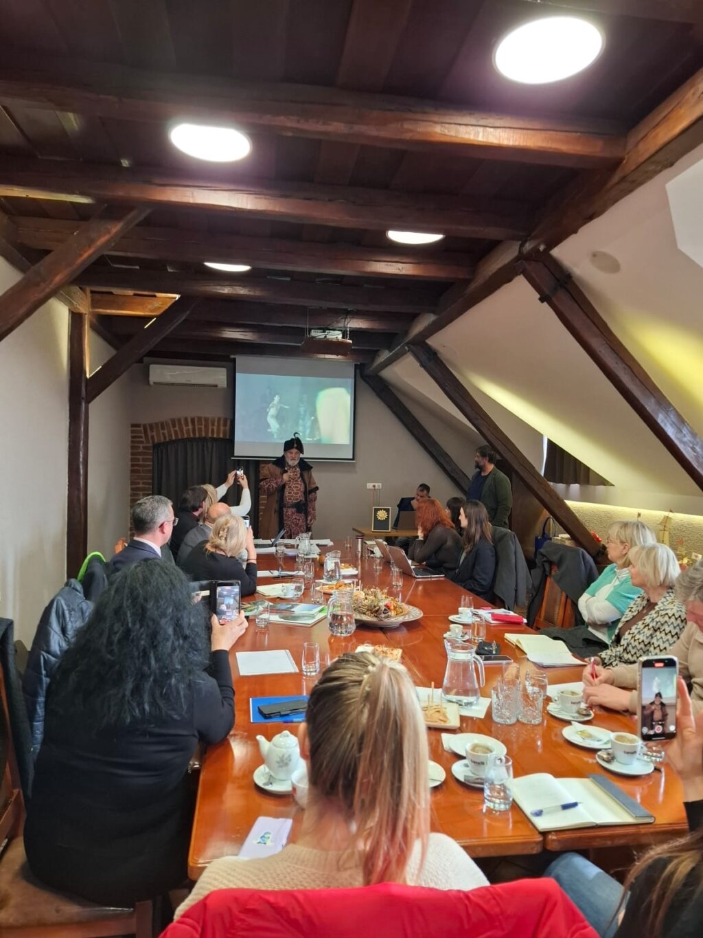 592864308 25121447347535858 2596904907662015028 N