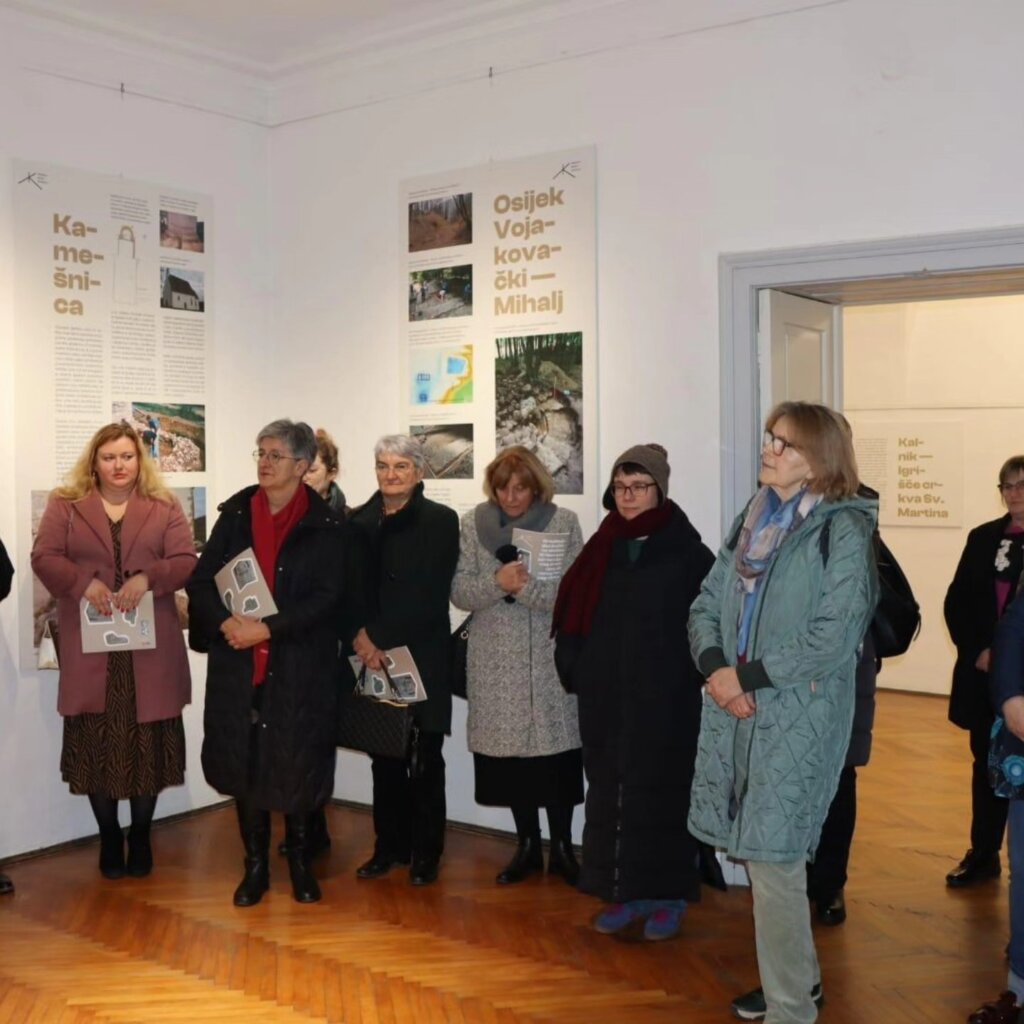 U Likovnoj galeriji otvorena izložba “Graditeljska baština okolice Križevaca od razvijenog srednjeg do ranog novog vijeka u svjetlu arheoloških istraživanja”