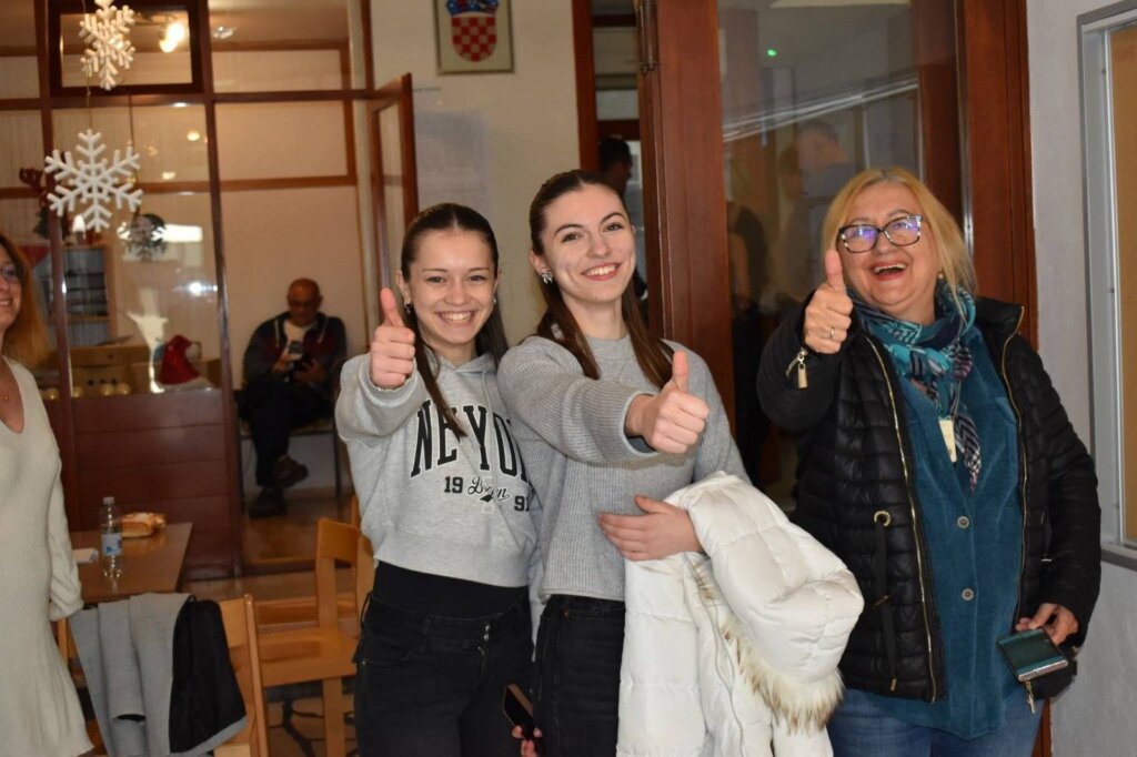 598316431 1815400726070619 7833949441209696864 N