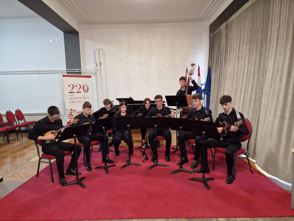 598975571 1815400802737278 530909385453651133 N