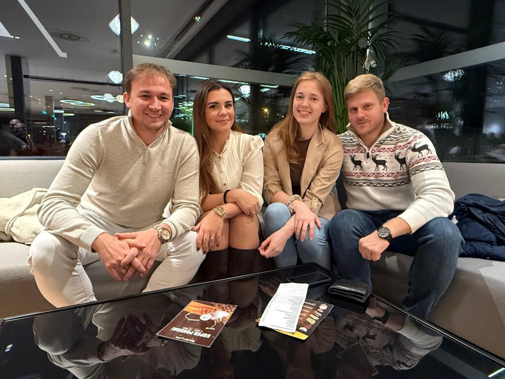 5e76f4a4 D85e 473f B2f9 16e28ef55111