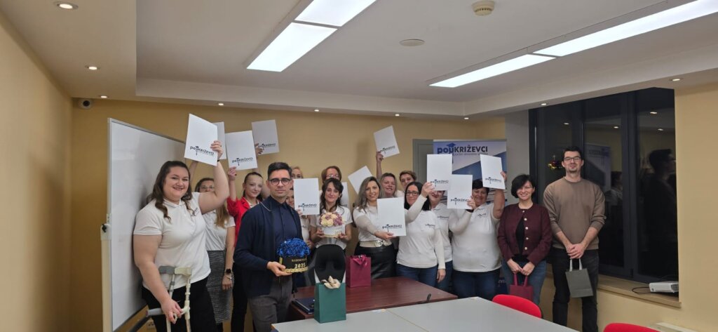 Pučko otvoreno učilište Križevci: Polaznice programa „Njegovateljice u institucionalnoj i izvaninstitucionalnoj skrbi“ uspješno su završile svoje obrazovanje