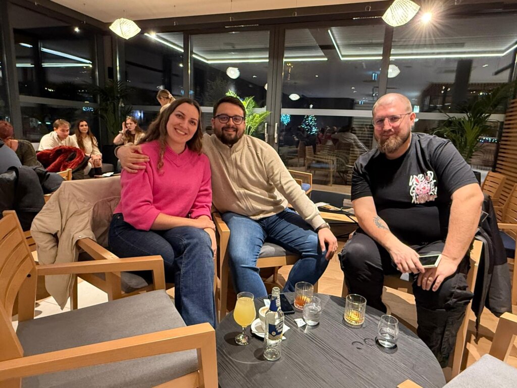 8fb9f30d 1127 4900 86cc 815e39fb6722