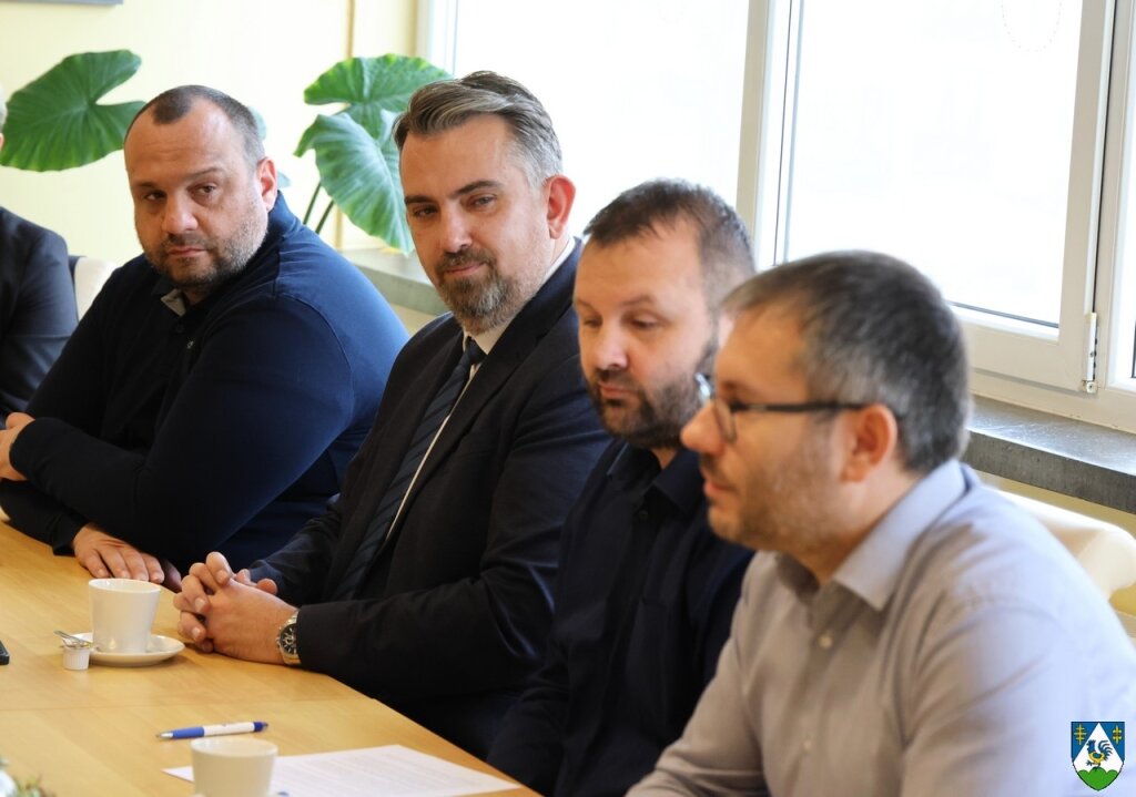 Cn9a4726 1024x719 Equal