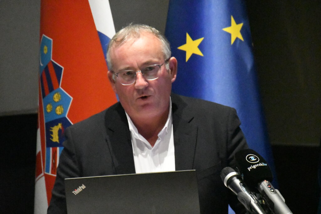 Vijećnik Stručić izrazio zabrinutost: Grobna naknada se povećava za mjesna groblja 82,4%, a za gradsko groblje 42,8%