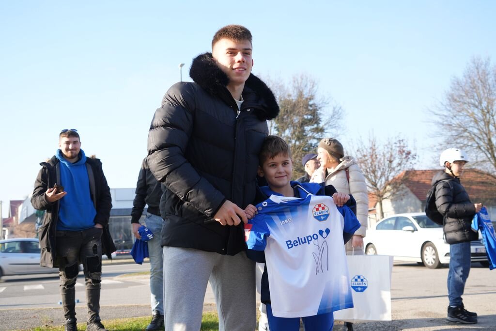 Fan Shop Slaven Belupo Otvorenje 10