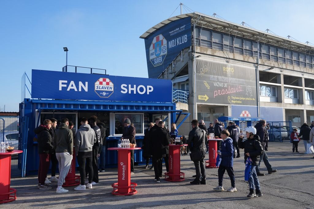 Fan Shop Slaven Belupo Otvorenje 12