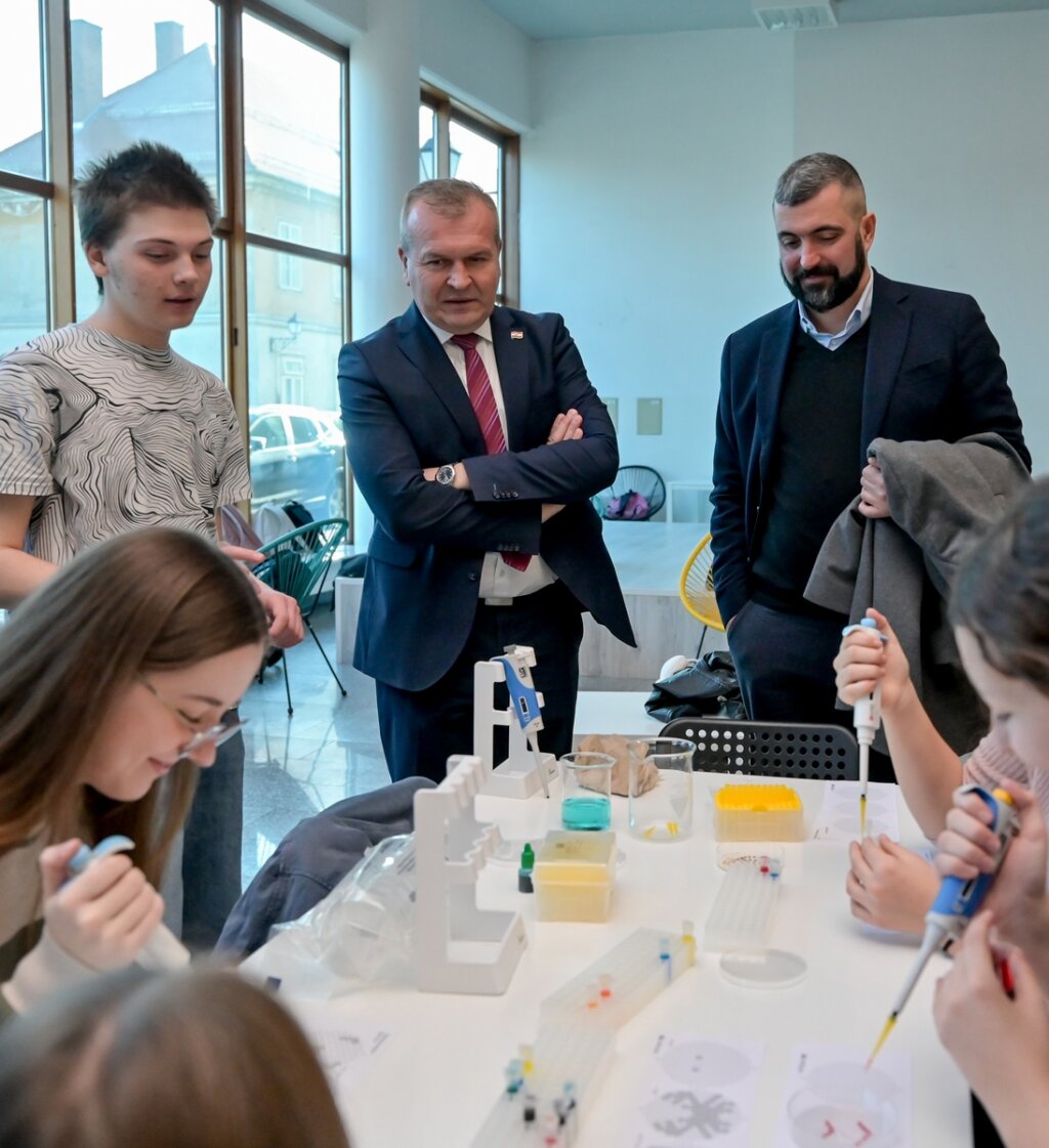 Gimnazija Obilazak (24)