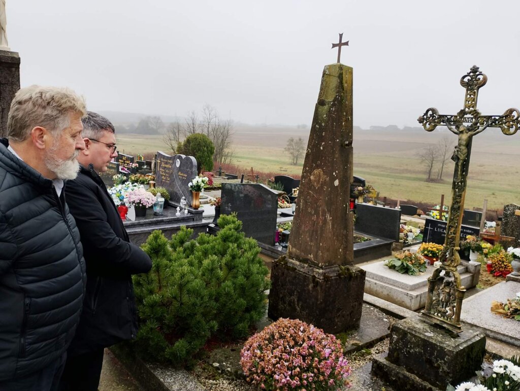 Img 7c75c73955bca697a673bead26f87781 V