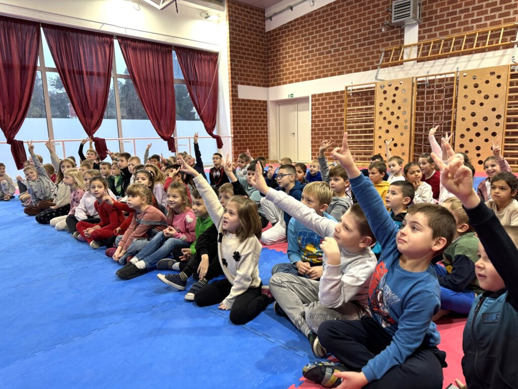 Školski medni dan u obilježen u Osnovnoj školi Đurđevac
