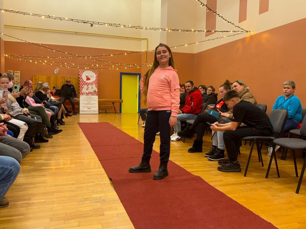 Photo 2025 12 13 21 36 51 2