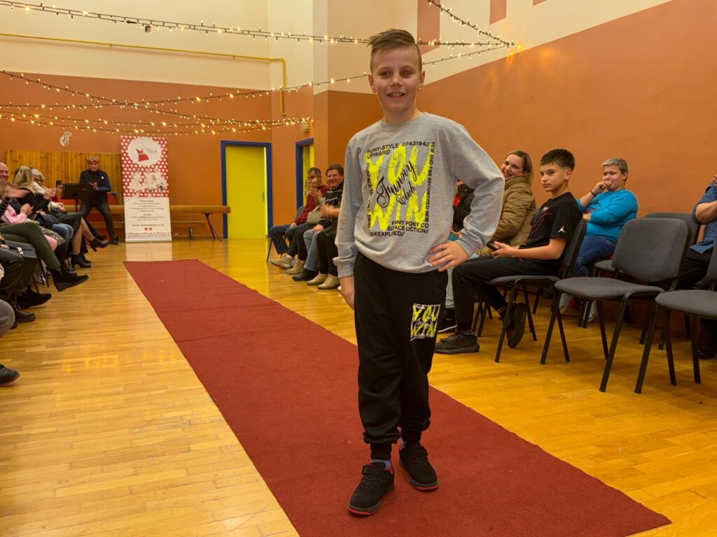 Photo 2025 12 13 21 36 52