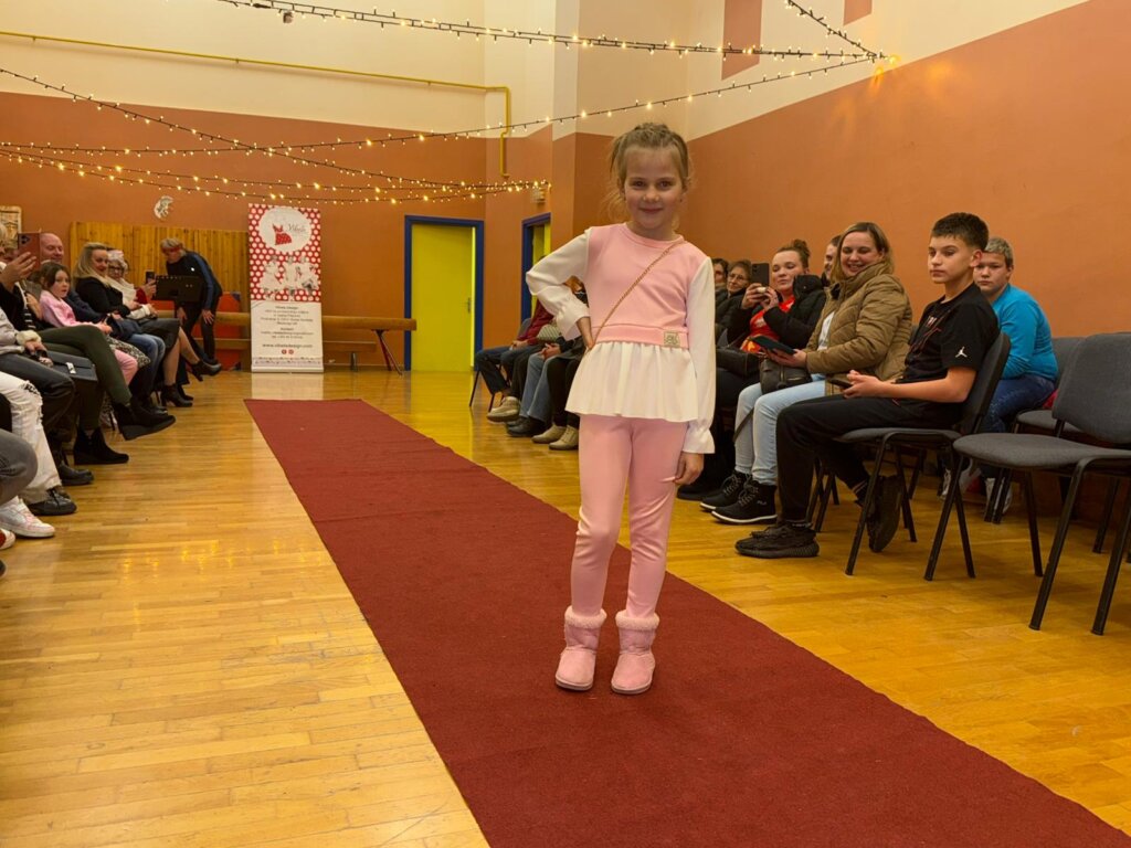 Photo 2025 12 13 21 36 52 2