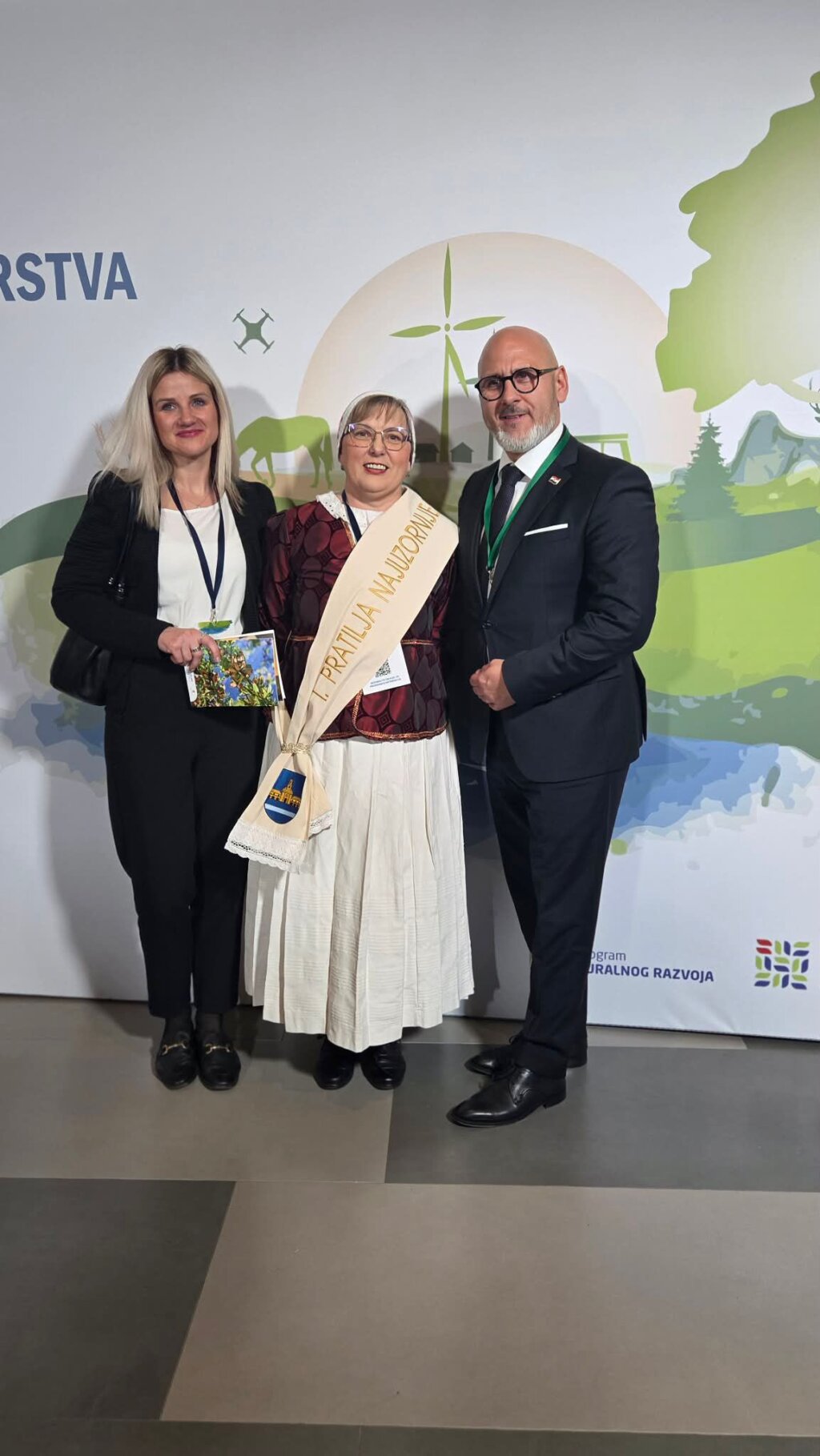 Photo 2025 12 15 21 17 39 5