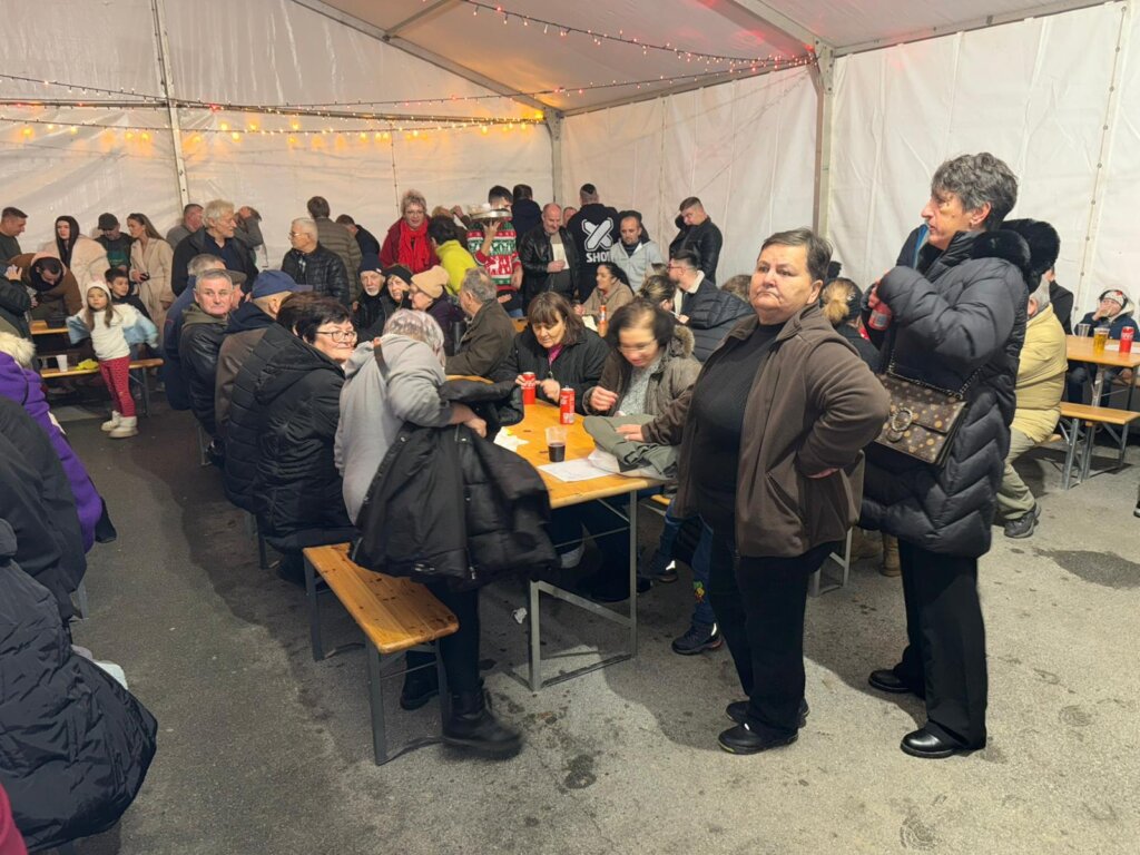 Photo 2025 12 20 19 46 46