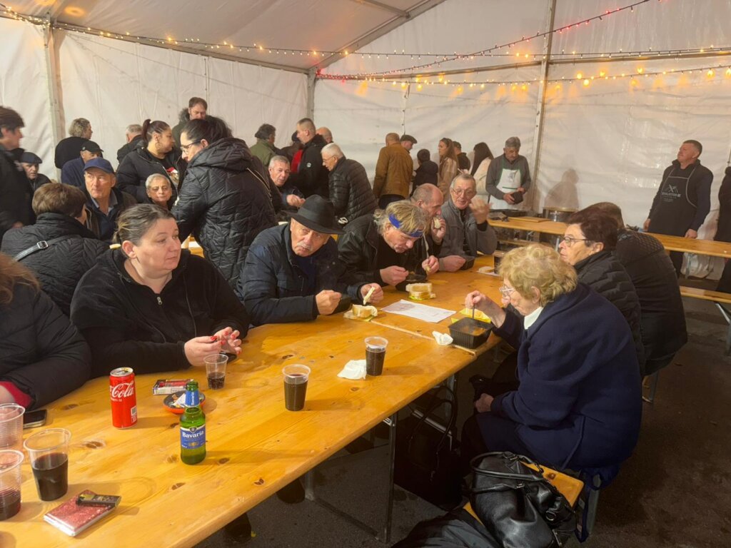 Photo 2025 12 20 19 46 49 3