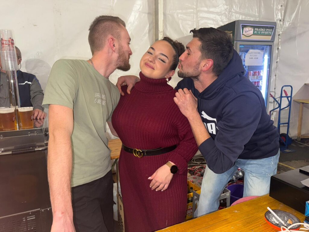 Photo 2025 12 20 19 46 50 2