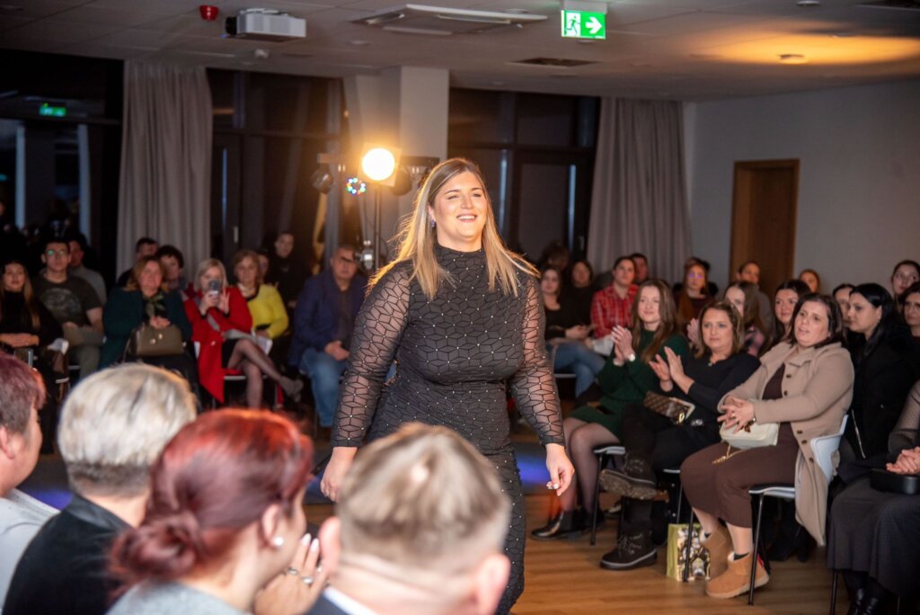 Photo 2025 12 22 23 32 02