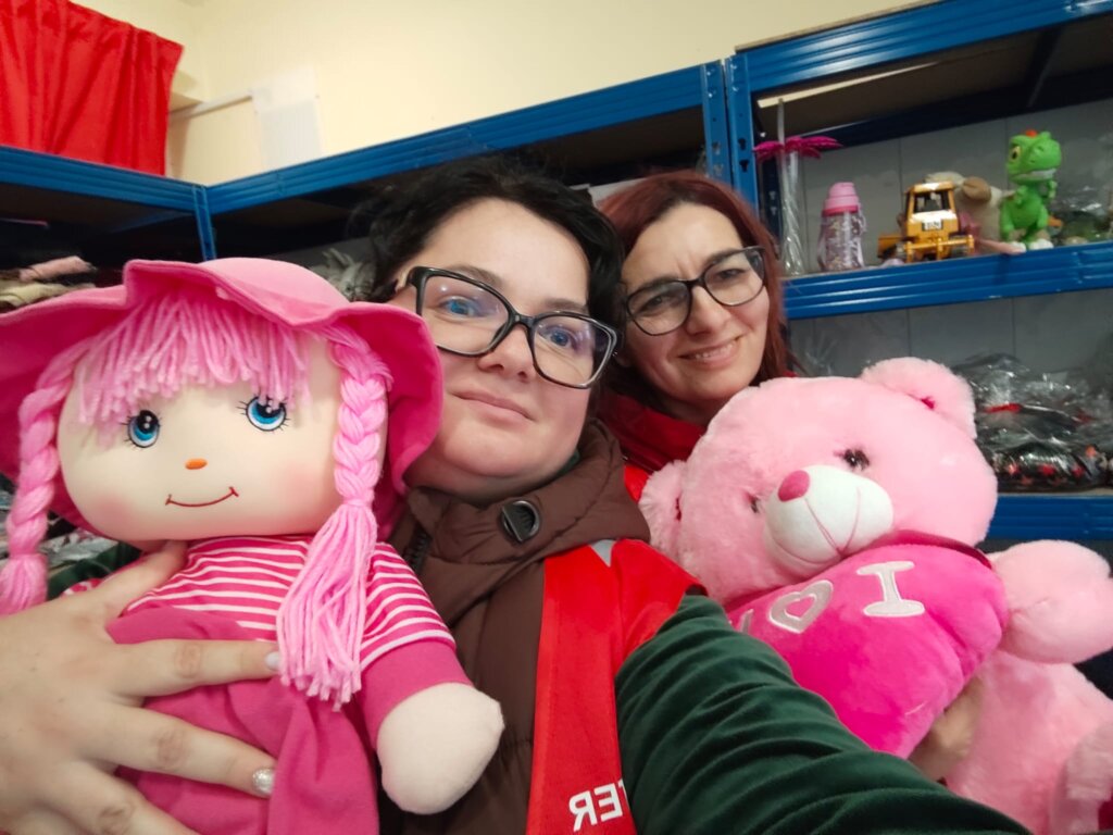 Vrbovečki Crveni križ prikupio odjeću i igračke za socijalno ugrožene obitelji